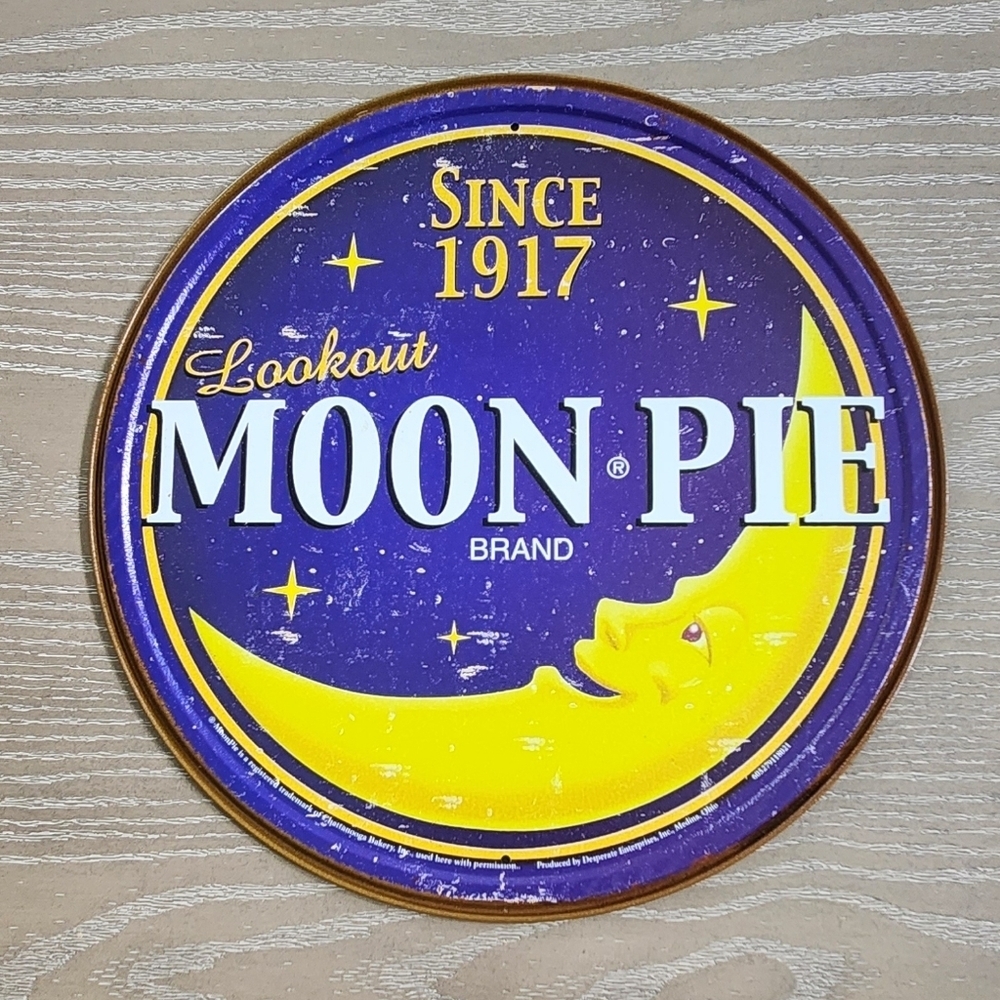 🌙Moon Pie Vintage Metal Sign – 12" Wall Decor Retro Charm Indoor/Outdoor Style - Picture 8 of 10